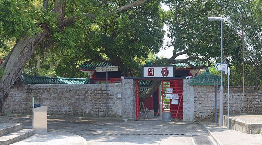 正门口.jpg 正门口.jpg